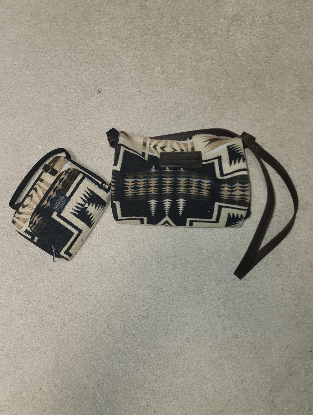 Native-Style Pattern Crossbody Bag in Beige and Black